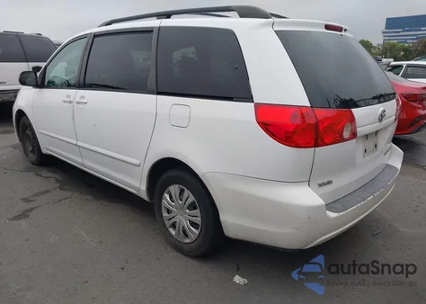2009 Toyota Sienna Ce/Le z USA, uszkodzony, nr VIN 5TDZK23C99S270051